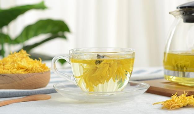 常飲菊花茶的保健養(yǎng)生護(hù)肝