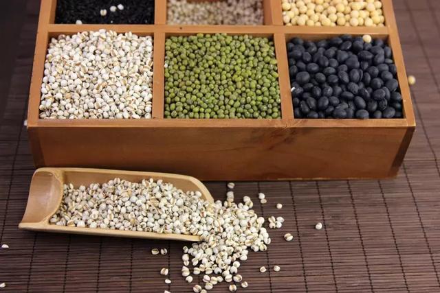 中醫學養生順口溜與養生三字經，太好用了