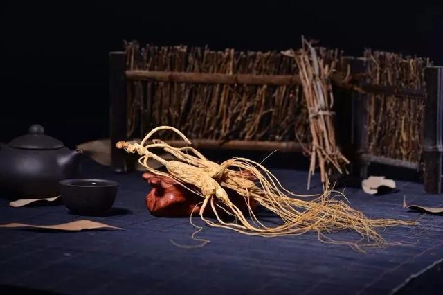 兩首養(yǎng)生打油詩，背熟，能頂一個半老醫(yī)生！（個人收藏，看看吧）