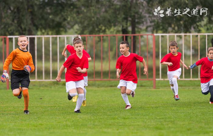 如何才能正確跑步減肥-易網健康<a href=http://m.henggaotouzi.com/jkys/ target=_blank class=infotextkey>養生</a>網 如何才能正確跑步減肥