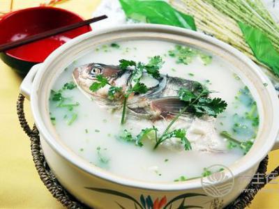 “三高”人群不適宜喝魚頭湯