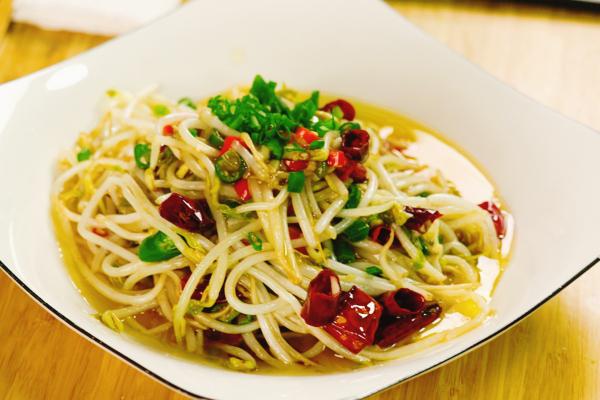 香椿芽幾月份就不能吃了 適合谷雨節氣吃的蔬菜