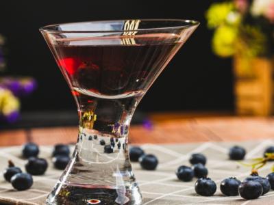 藍莓泡酒保質(zhì)期一般多久 藍莓的常見食用方法