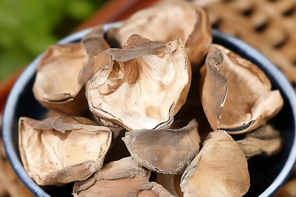 草菇不能和什么一起吃 三種人不宜吃草菇