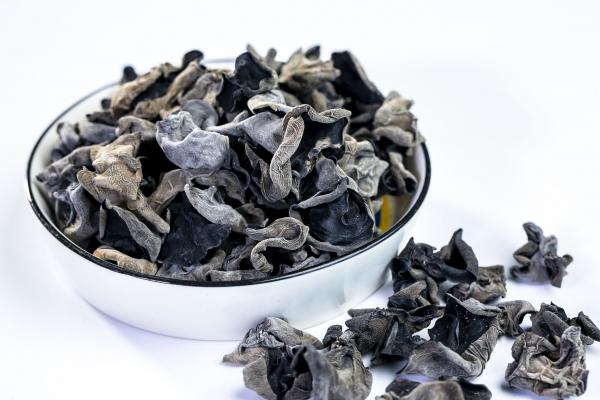 黑木耳的功效與作用、禁忌和食用方法