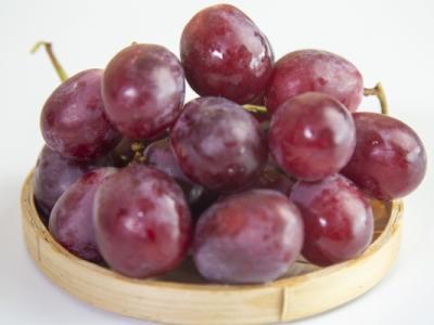 紅提的功效與作用、禁忌和食用方法