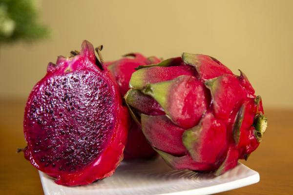 紅心火龍果的功效與作用、禁忌和食用方法