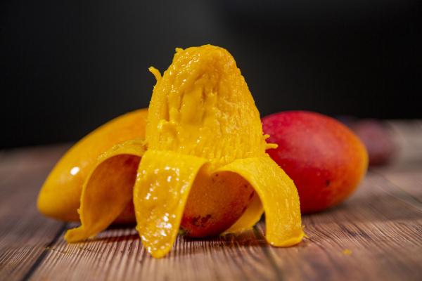 芒果和羊肉能一起吃嗎