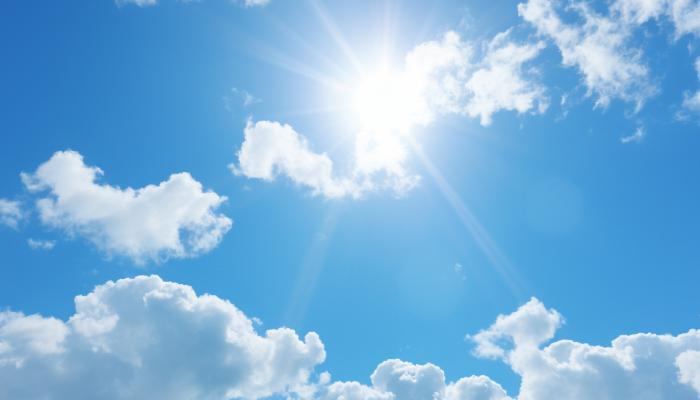 三伏天曬太陽有什么好處 曬太陽的益處