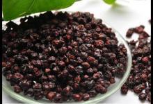 男人睡前用它泡水喝，不僅補腎壯陽，還能補血清肝