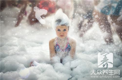 愛(ài)她就給她最酥軟最渴望的“花樣kiss” 愛(ài)她就給她最酥軟最渴望的“花樣kiss”