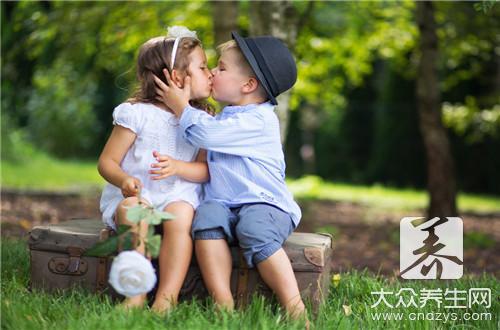 如何接吻更有感覺呢？這些技巧教給你