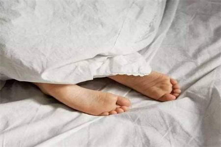 做愛姿勢用哪種比較好？第一次性生活需要知道的事情