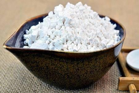 葛根粉的作用與功效，女性吃葛根粉好處多多豐胸效果極好