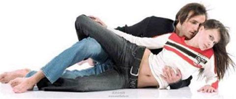 15張真人做愛姿勢示范圖片大全 總有一種適合你-易網健康養生網 15張真人做愛姿勢示范圖片大全 總有一種適合你