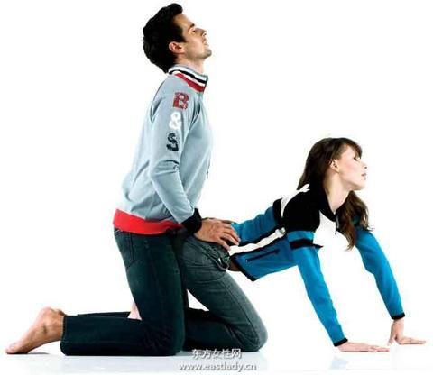 15張真人做愛姿勢示范圖片大全 總有一種適合你-易網健康養生網 15張真人做愛姿勢示范圖片大全 總有一種適合你