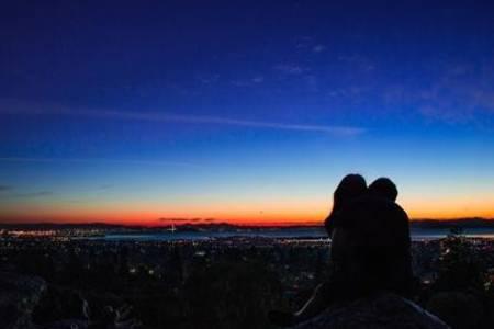 接吻的時候會有口臭嗎？接吻的時候心跳加速說明什么？