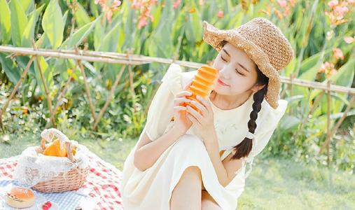 女人性高湖潮是什么感覺