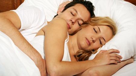 春季適度增加性生活，有利于人體代謝