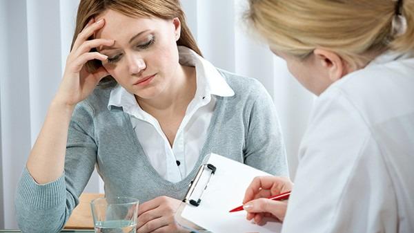 宮寒真的會(huì)導(dǎo)致不孕嗎?女性宮寒的危害大需警惕-易網(wǎng)健康<a href=http://m.henggaotouzi.com/jkys/ target=_blank class=infotextkey>養(yǎng)生</a>網(wǎng) 宮寒真的會(huì)導(dǎo)致不孕嗎?女性宮寒的危害大需警惕