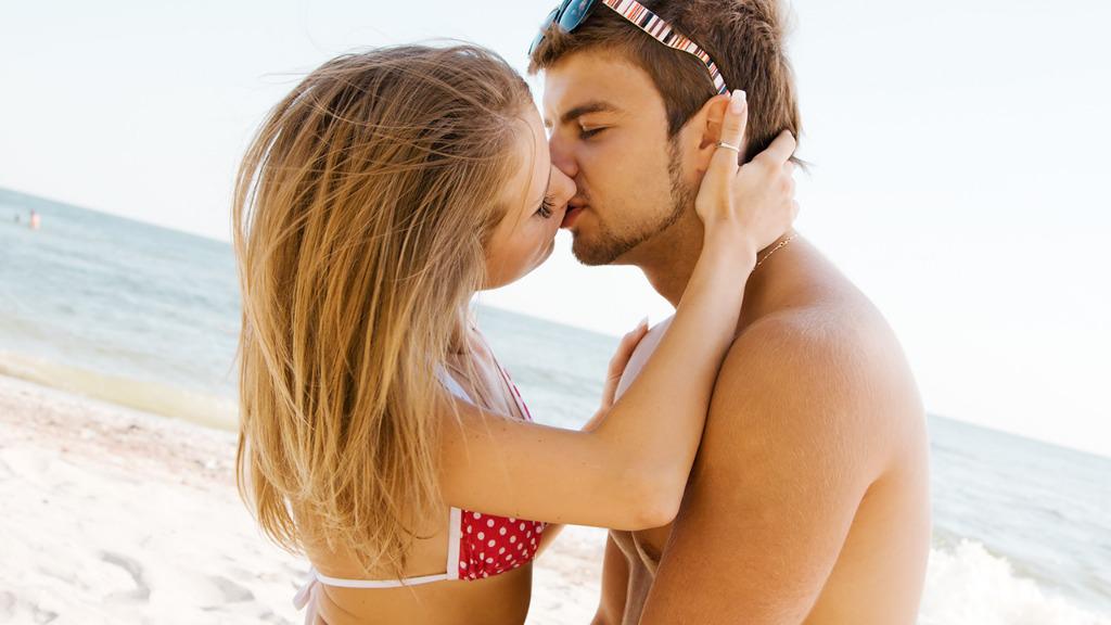 性愛的最佳時(shí)長(zhǎng)是多少 學(xué)點(diǎn)兒床上悄悄話很有必要