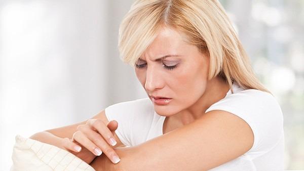 月經期腰疼怎么辦 緩解經期腰疼可按5個穴位