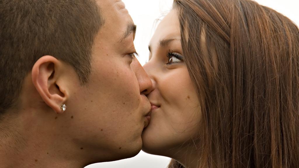 一滴精液等于十滴血液？經(jīng)常性生活會造成精力不足嗎