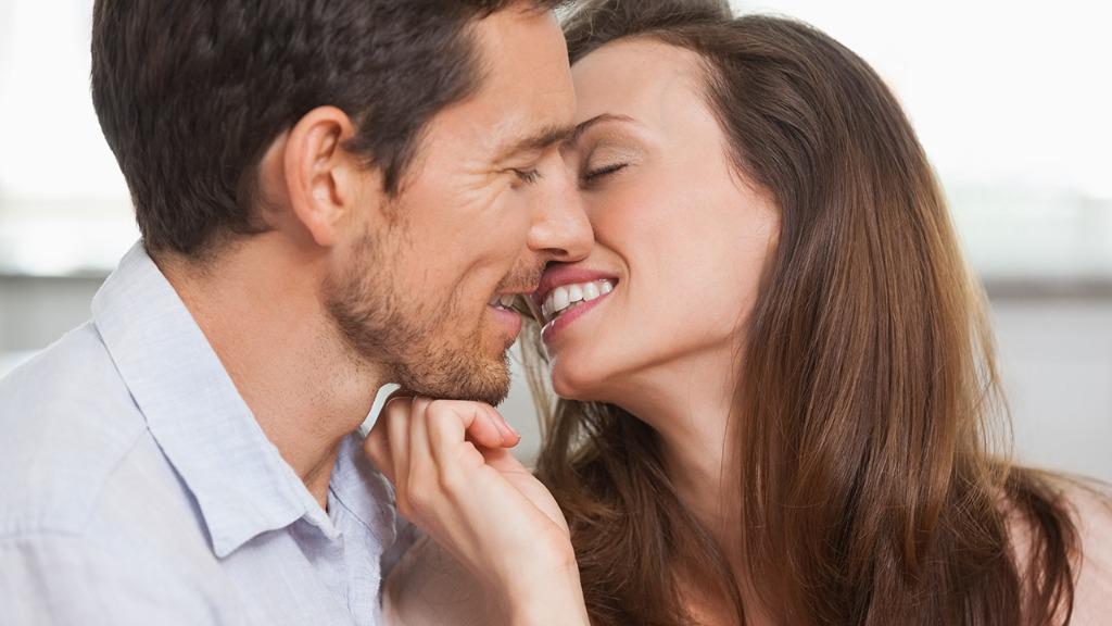 令人垂涎三尺的性愛技巧 首先要享受口交終極快感