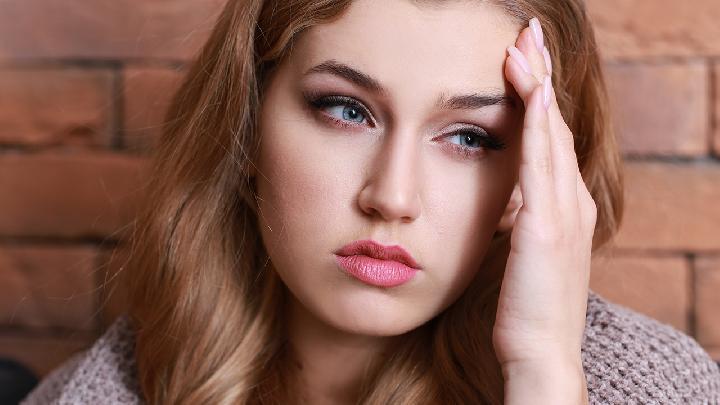 場景越火辣性欲越旺盛 讓她能達到二次性高潮的技巧