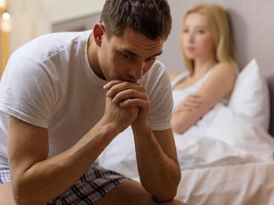 抬起她的雙腿在你的臂彎處 輕輕松松高潮迭起的妙招