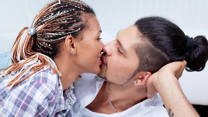 老年人適當過性生活有什么好處  老年人適當性生活可更長壽