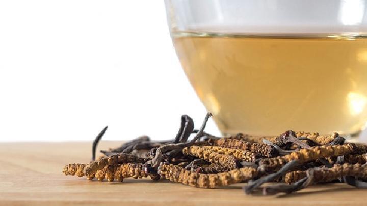 男性吃冬蟲夏草可以壯陽嗎 冬蟲夏草該怎么吃壯陽效果最佳-易網健康養生網 男性吃冬蟲夏草可以壯陽嗎 冬蟲夏草該怎么吃壯陽效果最佳