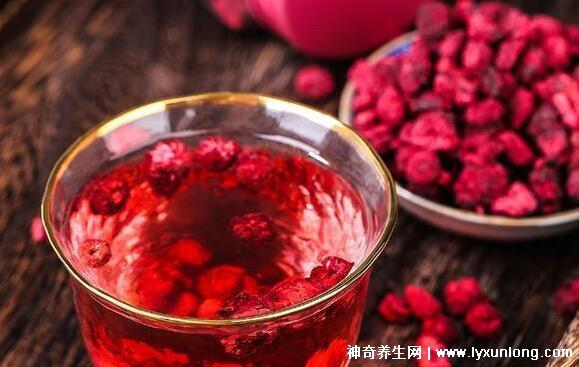 男人喝蜂蜜對性功能有什么好處,起保健作用沒有直接效果-易網健康養生網 男人喝蜂蜜對性功能有什么好處,起保健作用沒有直接效果