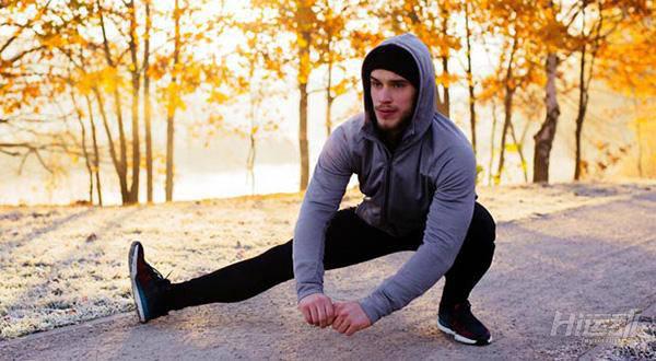 防止跑步肌肉腿！9個動作3分鐘跑完拉伸塑形美腿