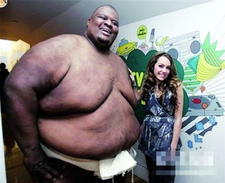 減肥最失敗的一名600斤胖子，不僅挽回女友失敗還嚇到眾人