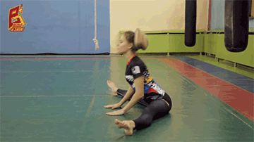 防止跑步肌肉腿！9個動作3分鐘跑完拉伸塑形美腿