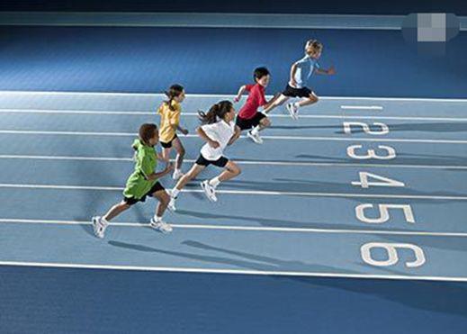 賈靜雯女兒咘咘變身健身小能手，小孩運動該注意哪4點？