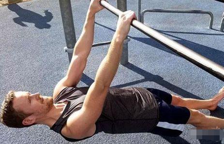 46歲張惠妹到底經歷了什么，暴瘦后她的腿堪比鄭爽“漫畫腿”