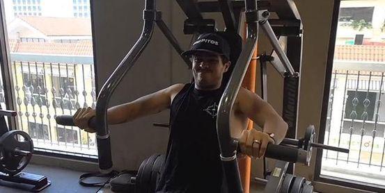 7天只喝水是什么體驗？健身達人稱那簡直就是一個噩夢