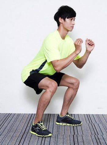 身高將近1米8韓國女神，因健身不僅腿長身材越發凹凸有致