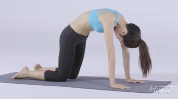 10個動作睡前瑜伽！舒經活血驅除每天疲勞