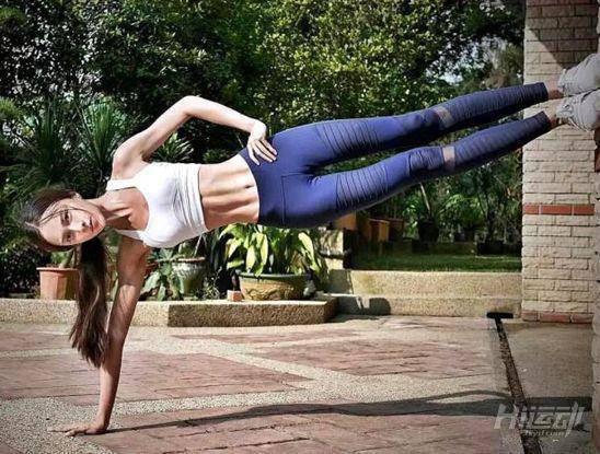 以瘦為美的最佳典范，這樣纖細(xì)的身材亞洲女生都羨慕不已