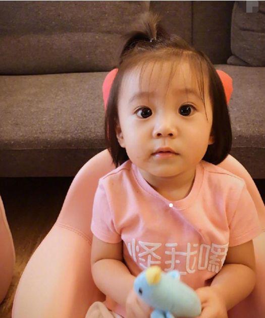 賈靜雯女兒咘咘變身健身小能手，小孩運動該注意哪4點？