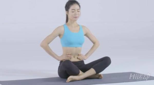 10個動作睡前瑜伽！舒經活血驅除每天疲勞