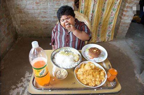 這3個身體警告讓你不敢再不吃晚飯，正確的減肥方法是這樣