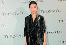 被稱為“街拍模板”的倪妮被粉絲吐槽壯實？這真的是“鐵桿粉”？