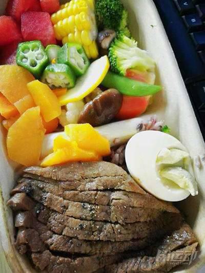 健身5個月記錄身體變化！自己動手做健身餐