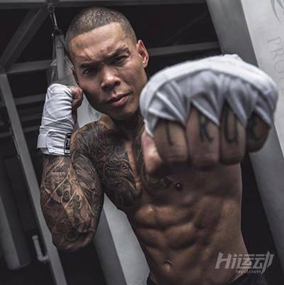 身高只有1.66，但肌肉比例很漂亮！一周5練訓練計劃分享