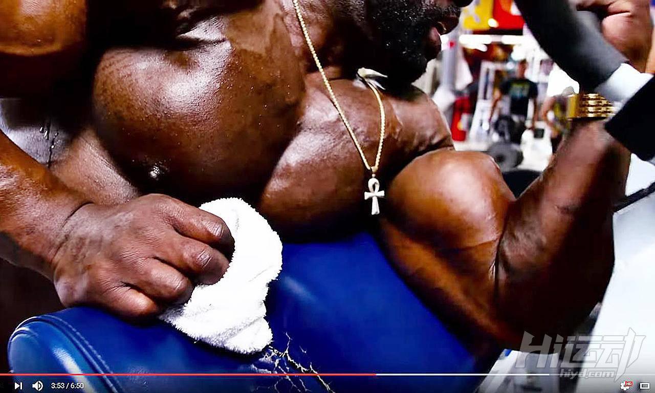 壯如猛獸的黑幫頭目 坐牢11年變健身網紅