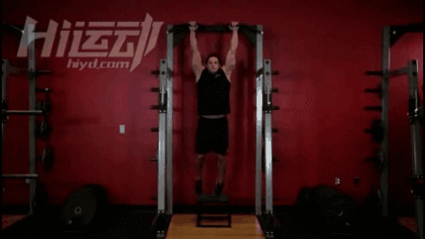 復仇者如何煉成？雷神與黑寡婦私教健身課程